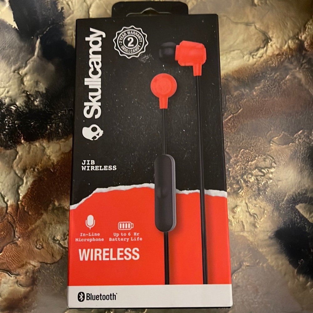 💀Skullcandy Wireless Air phones and in-line microphone. Brand new,Red and black